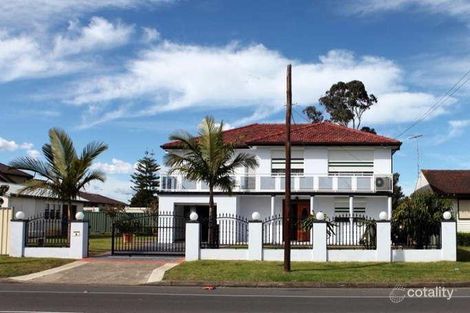 2 Meadows Rd, Cabramatta West, NSW 2166