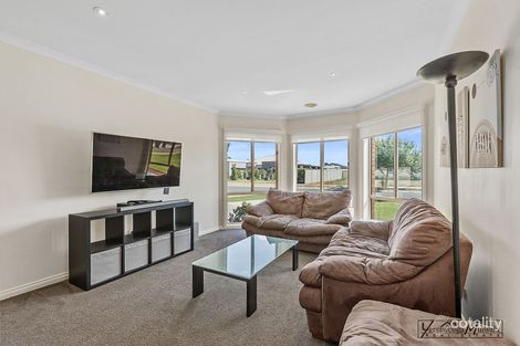 Property photo of 5 La Bamba Drive Yarrawonga VIC 3730