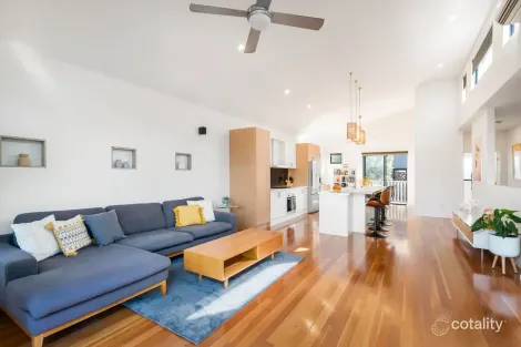 Property photo of 331 Melbourne Road Newport VIC 3015