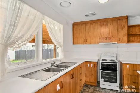 Property photo of 11 Brook Drive Altona VIC 3018