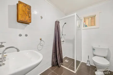 Property photo of 11 Brook Drive Altona VIC 3018