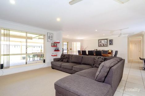 Property photo of 24 Links Court Kin Kora QLD 4680