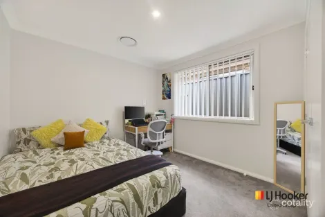 Property photo of 17 Cuthbert Street Spring Farm NSW 2570