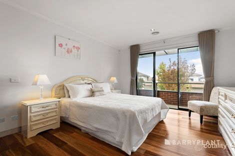 Property photo of 76 Stadium Circuit Mulgrave VIC 3170