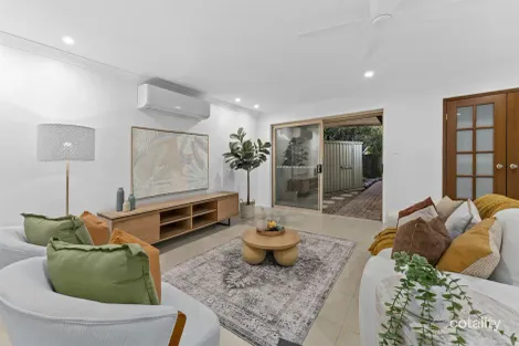 Property photo of 43 Casuarina Crescent Calamvale QLD 4116