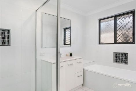 Property photo of 1 Chestnut Avenue Norman Gardens QLD 4701