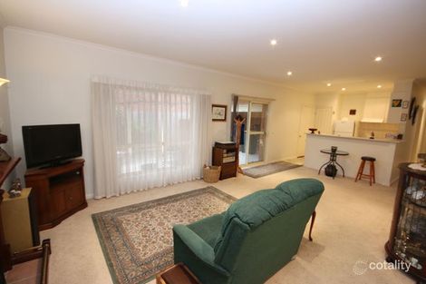 Property photo of 17 Eureka Gardens Eureka VIC 3350