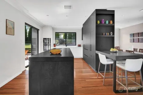 Property photo of 100 Deepwater Road Castle Cove NSW 2069