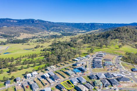 16 Brotheridge Ave, Calderwood, NSW 2527