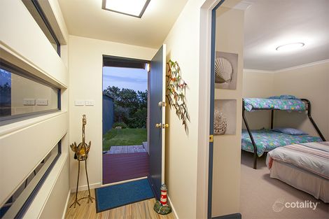 Property photo of 33 Ennisvale Avenue Sandy Point VIC 3959