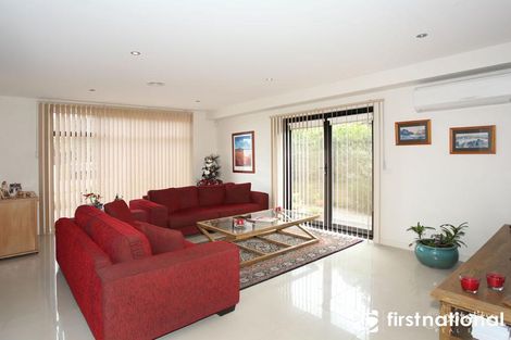 Property photo of 1/4 Harkaway Road Berwick VIC 3806