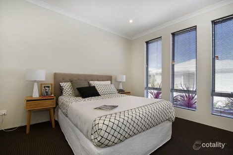 Property photo of 4 Wallaby Road Banksia Grove WA 6031