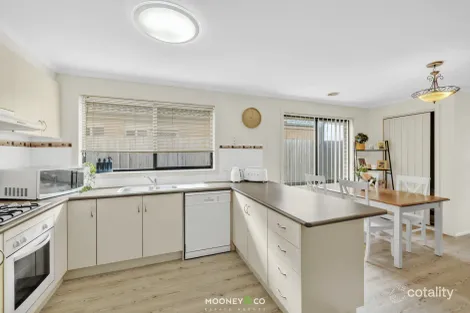 Property photo of 20 Providence Drive Cranbourne West VIC 3977
