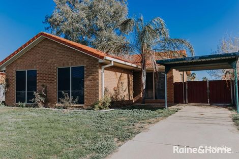 5 Dennis Cres, Tolland, NSW 2650