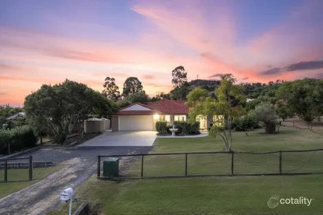 13 Donaldson Rd, Plainland, QLD 4341