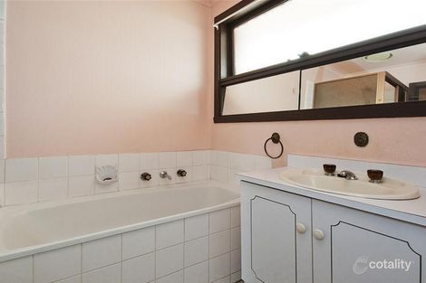 Property photo of 151 Tarneit Road Werribee VIC 3030