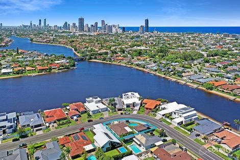 61 Rumrunner St, Mermaid Waters, QLD 4218
