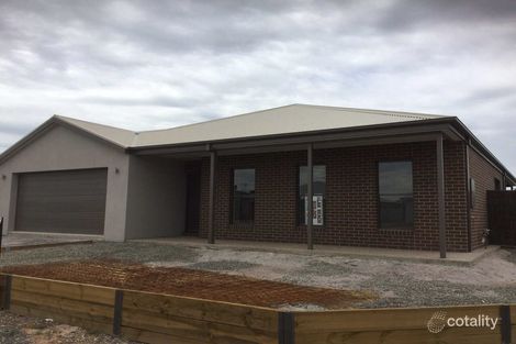 Property photo of 26 Lakeviews Circuit Yarrawonga VIC 3730