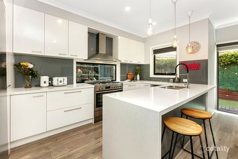 Property photo of 17 Waratah Avenue Glen Huntly VIC 3163