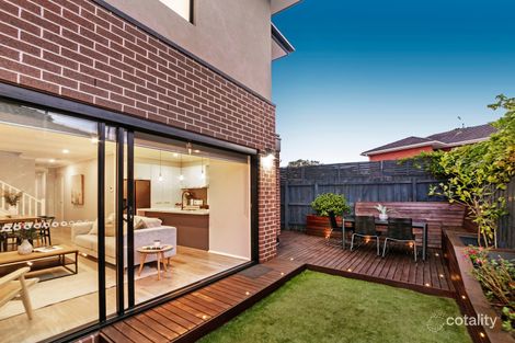 Property photo of 17 Waratah Avenue Glen Huntly VIC 3163