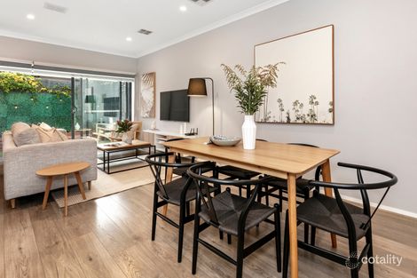 Property photo of 17 Waratah Avenue Glen Huntly VIC 3163