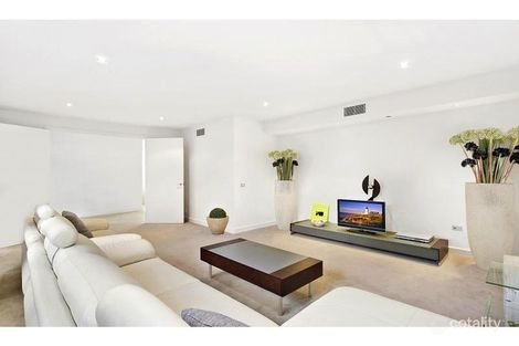 Property photo of 2/216 Esplanade Brighton VIC 3186
