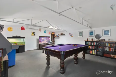 Property photo of 10 Kaberry Place Chisholm ACT 2905