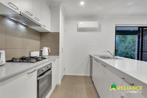 Property photo of 16 Highbridge Crescent Sunbury VIC 3429