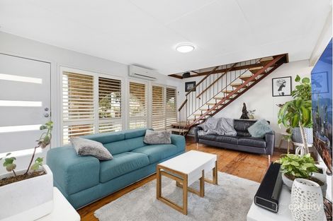 Property photo of 106 Robertson Road Killarney Vale NSW 2261