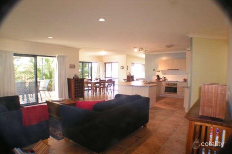 Property photo of 19 Lakeside Circuit Sinnamon Park QLD 4073