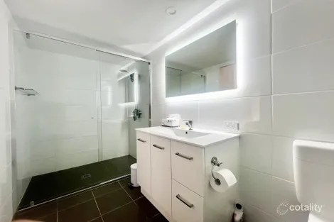Property photo of 8/8-10 Peak Avenue Main Beach QLD 4217