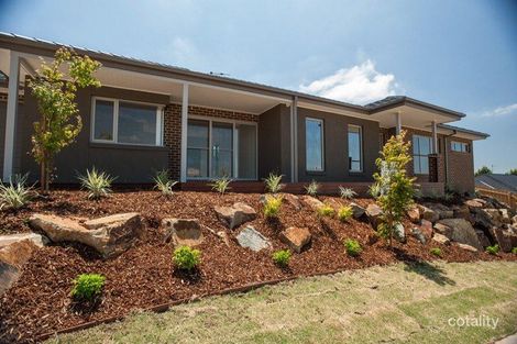 Property photo of 44 Manikato Drive Drouin VIC 3818