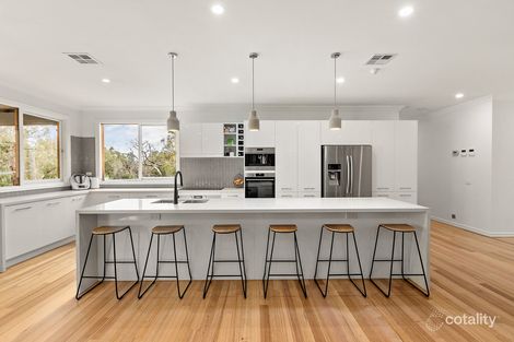Property photo of 10 Valley Road Langwarrin VIC 3910