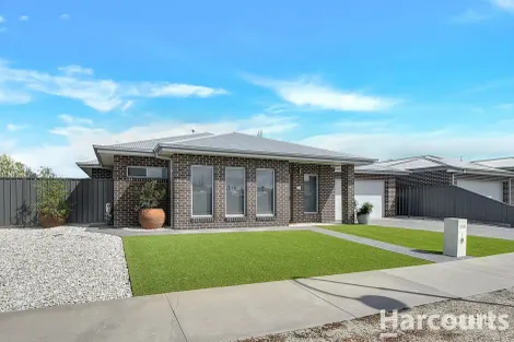 1 MCLEAN DR, HORSHAM, VIC 3400