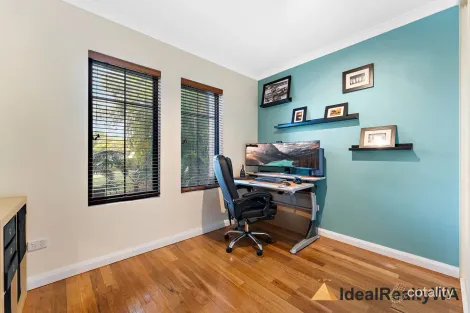 Property photo of 266 Corinthian Road East Riverton WA 6148