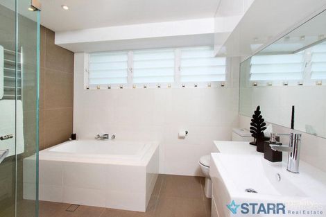 Property photo of 35 Windrush Circuit St Clair NSW 2759