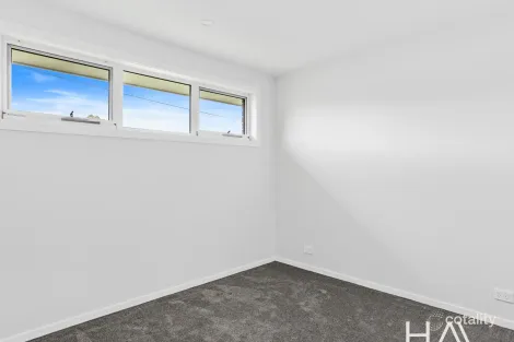 Property photo of 3/4 Burnett Street Kempton TAS 7030