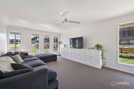 Property photo of 51 Smythe Drive Highfields QLD 4352