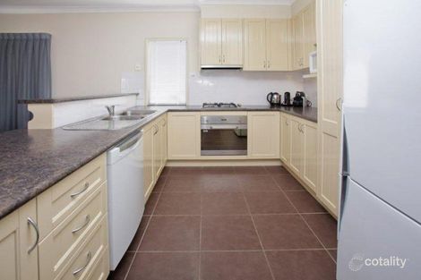 Property photo of 5 Sunsail Lane Springfield Lakes QLD 4300