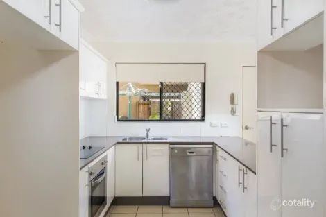 Property photo of 2/56 Wallace Street Chermside QLD 4032