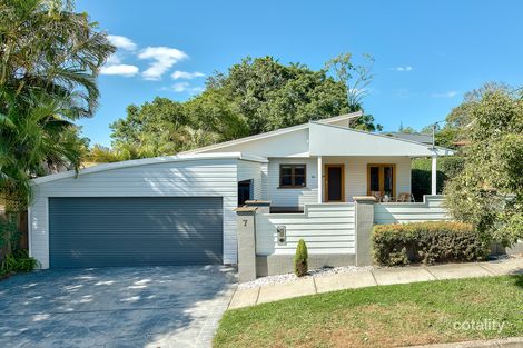7 Ringrose St, Stafford Heights, QLD 4053