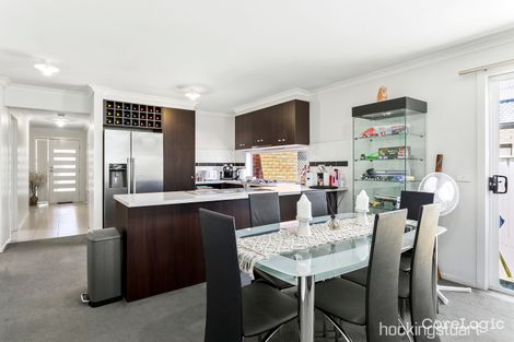 Property photo of 22 Fantail Way Brookfield VIC 3338