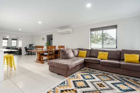 Property photo of 35 Sapphire Drive Rutherford NSW 2320