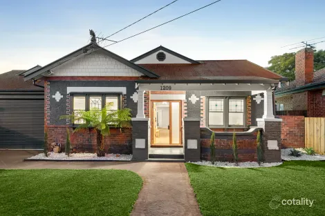 Property photo of 1209 North Road Oakleigh VIC 3166