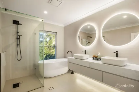 Property photo of 41 Hakea Crescent Chapel Hill QLD 4069