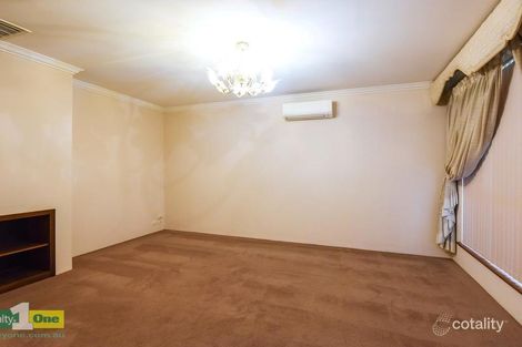 Property photo of 21 Raine Terrace Winthrop WA 6150