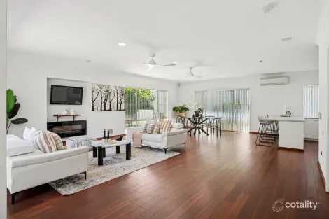 5 Wanborough Cl, Gwelup, WA 6018