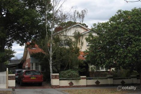 Property photo of 32 Cairnes Grove Bentleigh VIC 3204