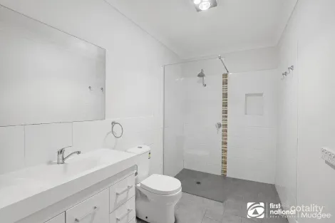 Property photo of 15 Woodside Close Mudgee NSW 2850