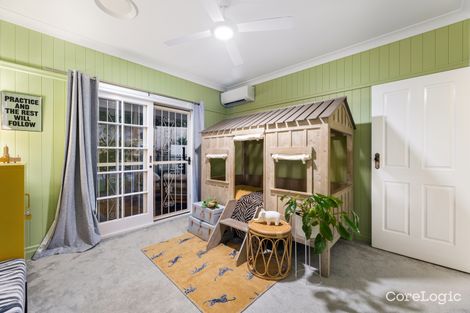 Property photo of 18 Mahara Street Bardon QLD 4065